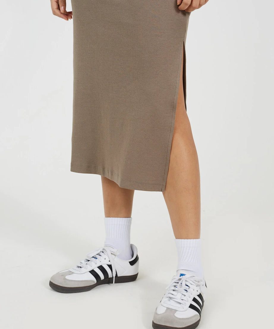 CREW NECK MIDI BODYCON DRESS WITH SLIT DETAIL, ROCK