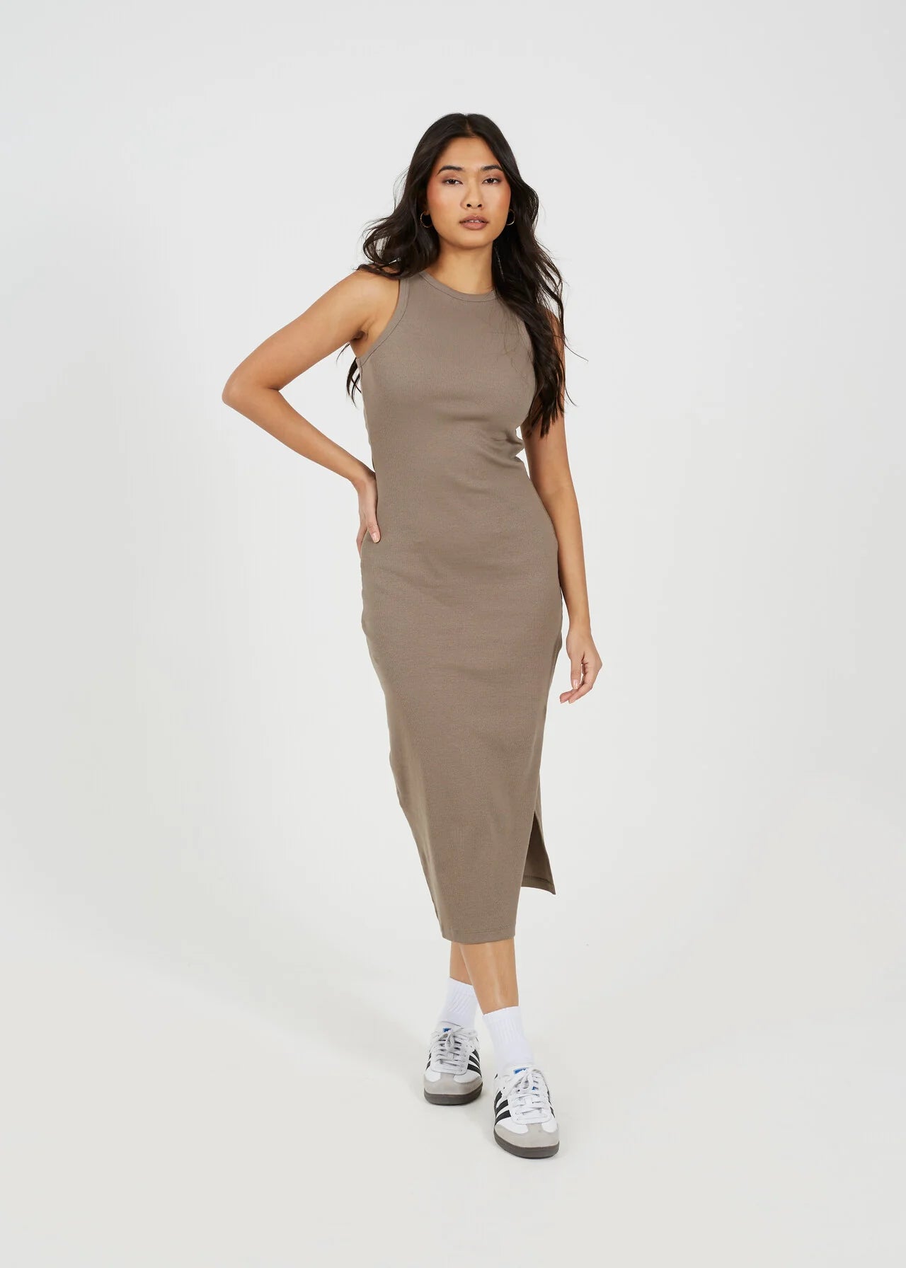 CREW NECK MIDI BODYCON DRESS WITH SLIT DETAIL, ROCK