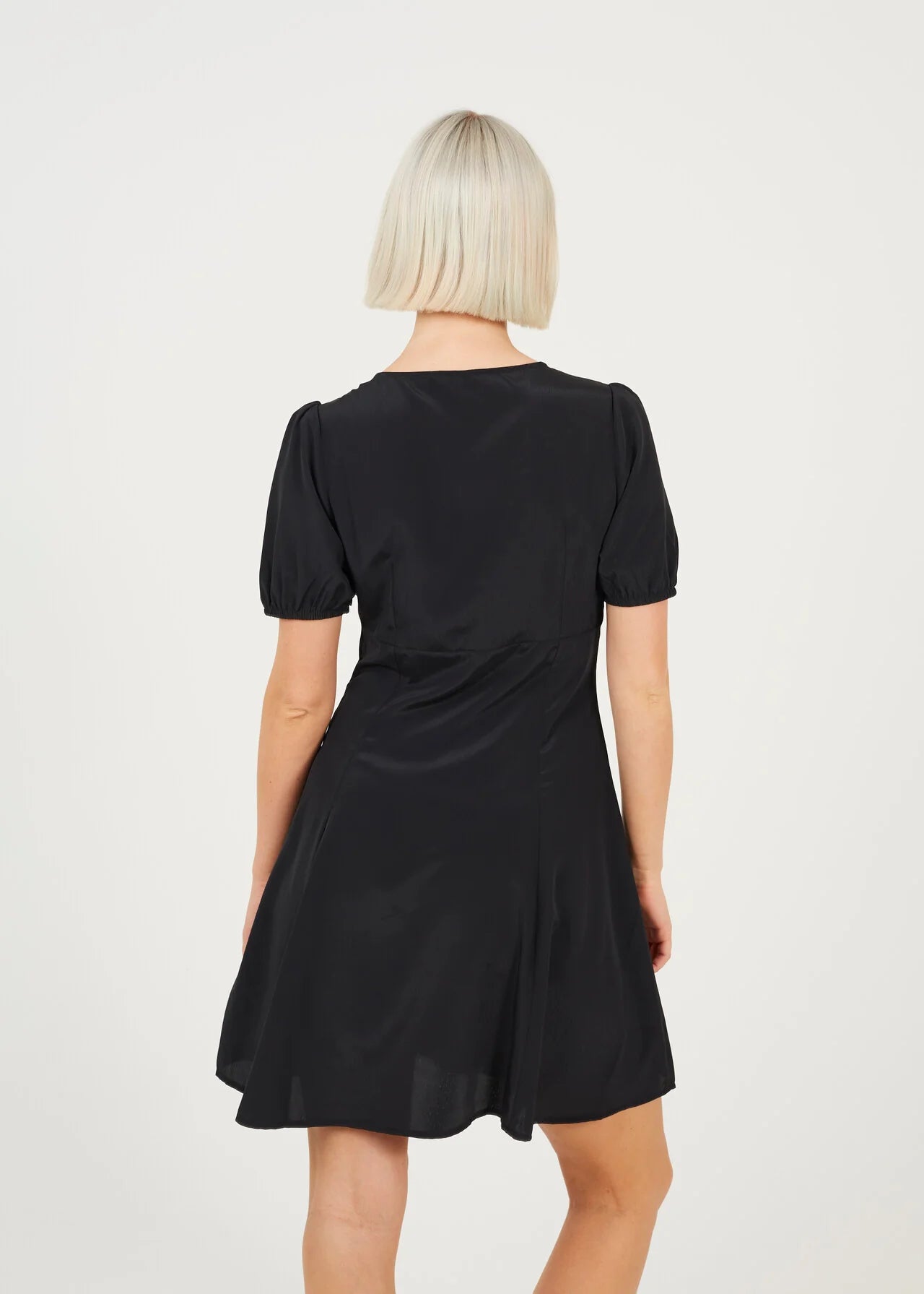 V-NECK SHORT SLEEVE MINI DRESS