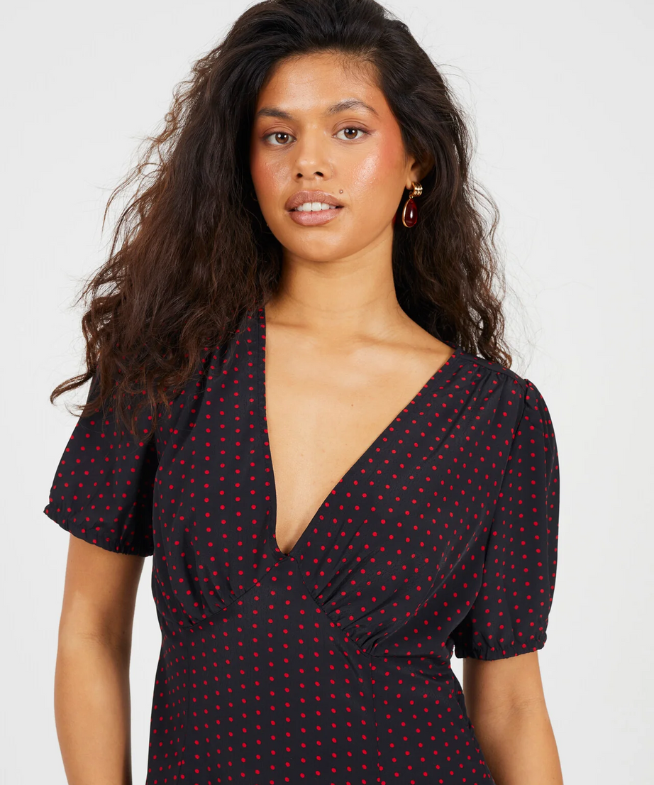 Black & Red V-Neck Short Sleeve Mini Printed Dress – Brave Soul