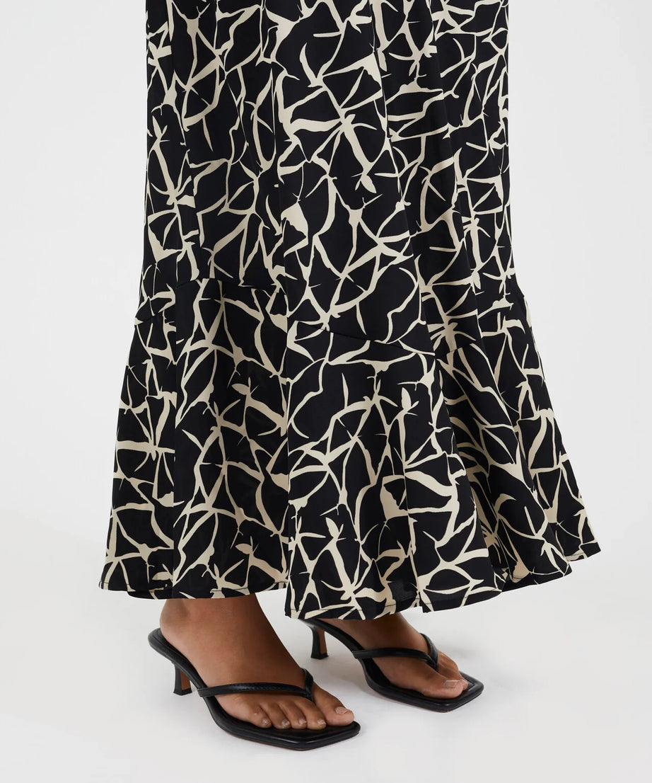SCOOP NECK MAXI BIAS CUT ABSTRACT FLORAL PRINT DRESS, BLACK/WHITE
