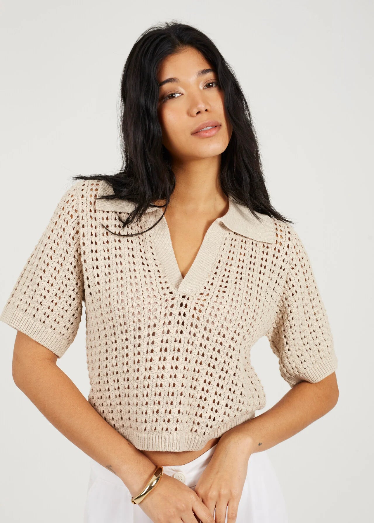 KNITTED CROPPED COLARED T-SHIRT, STONE