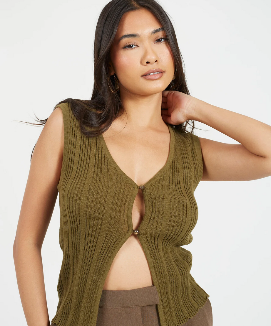Brave Soul Fine Knit Sleeveless Waistcoat – Khaki | 100% Cotton |
