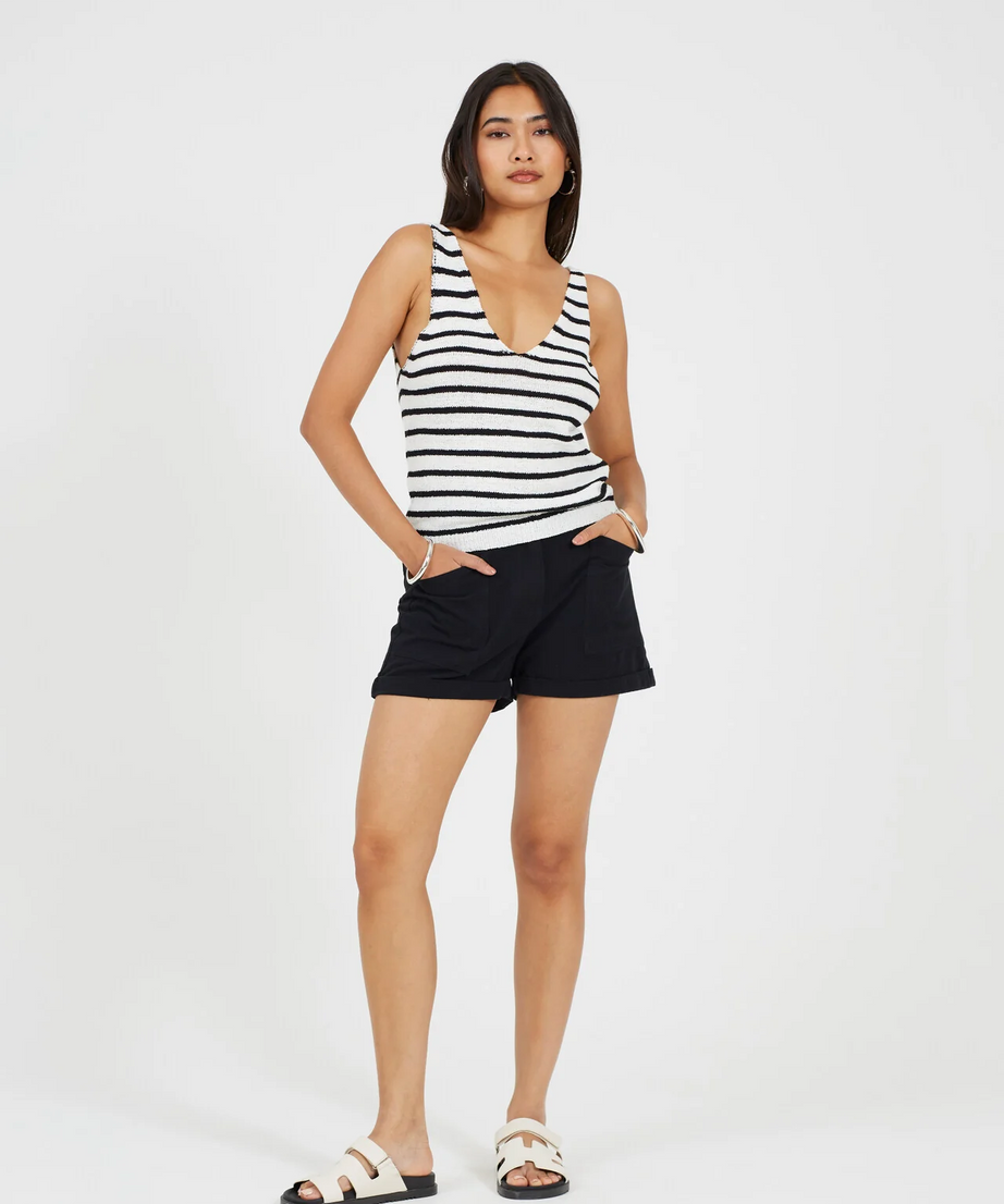 Brave Soul Crepe Yarn V-Neck Knitted Vest – White/Black Stripe