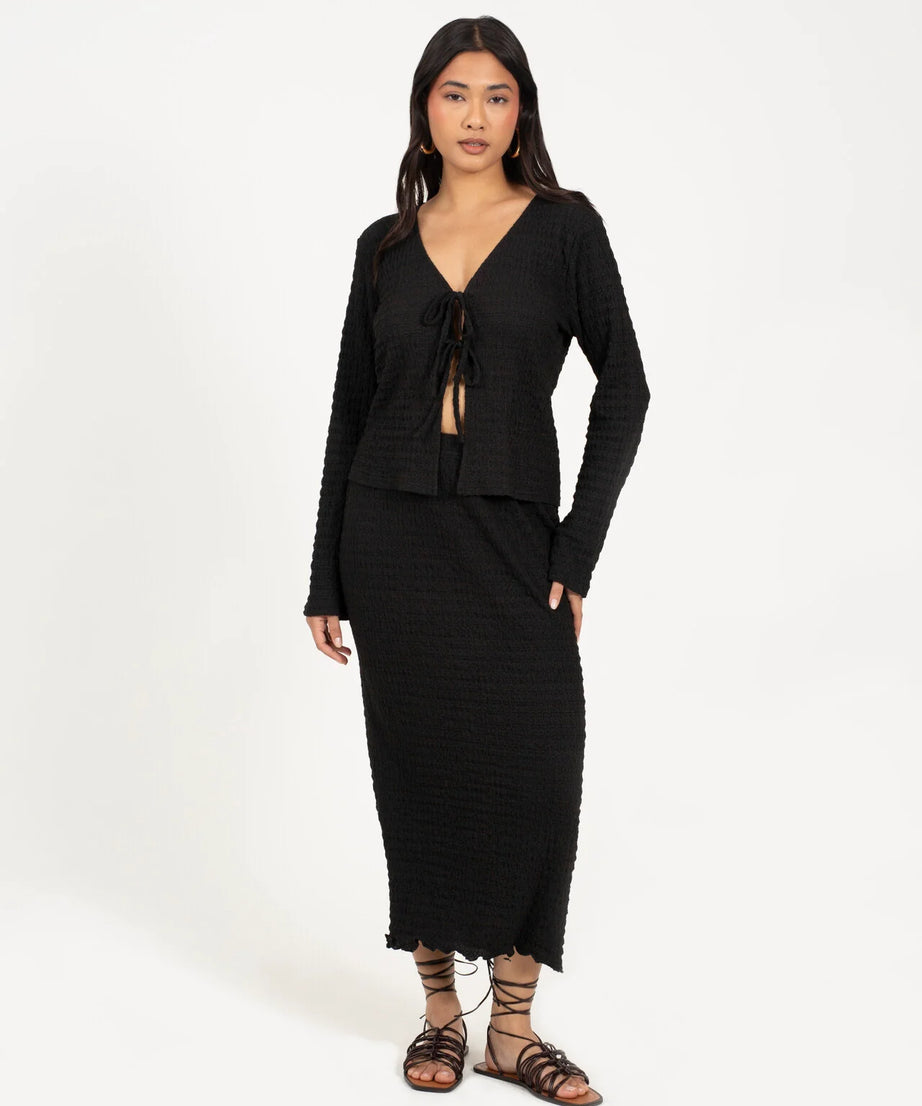 TEXTURED TIE FRONT LONG SLEEVE TOP, BLACK
