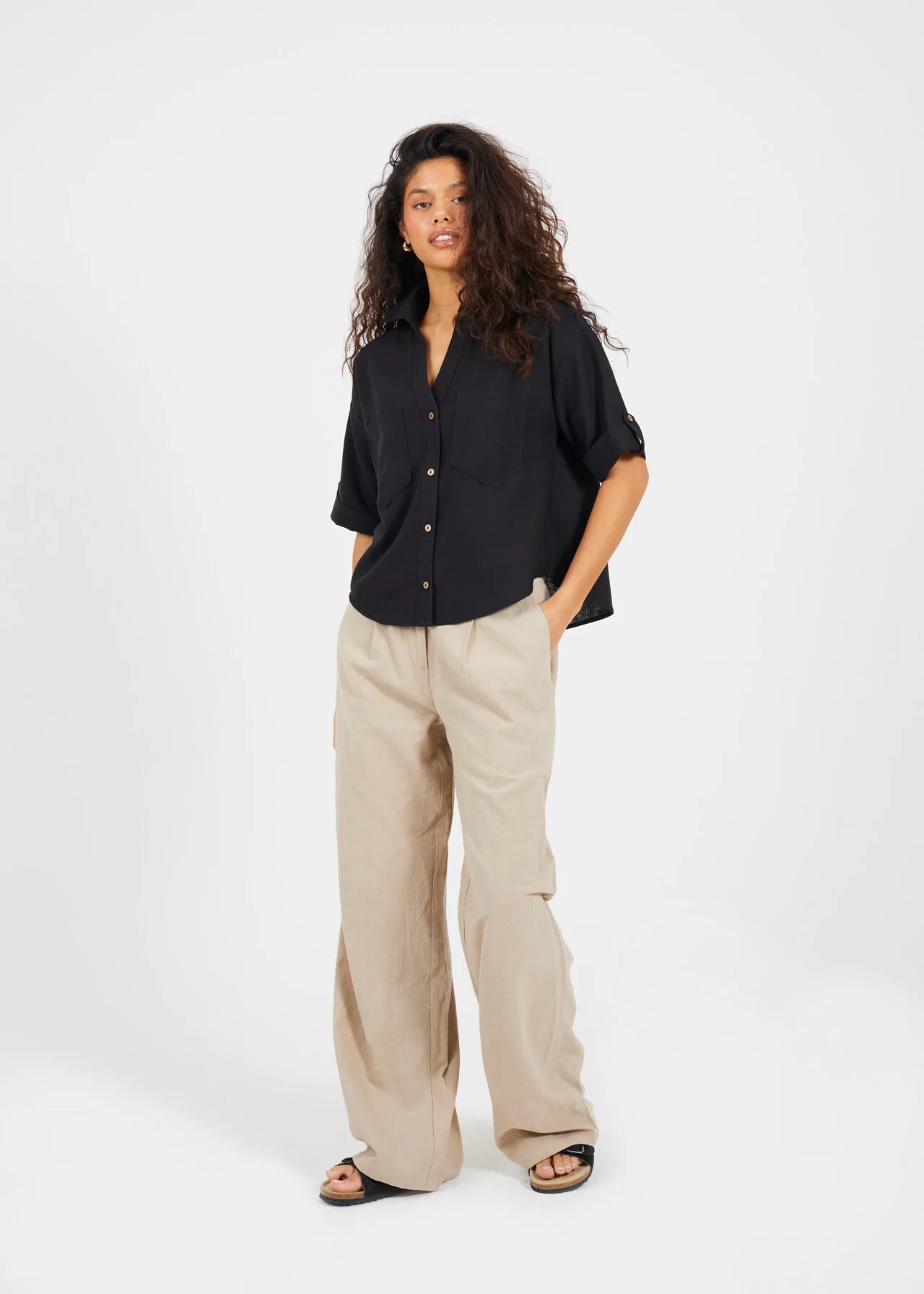 SHORT SLEEVE BUTTON DOWN SHIRT, BLACK