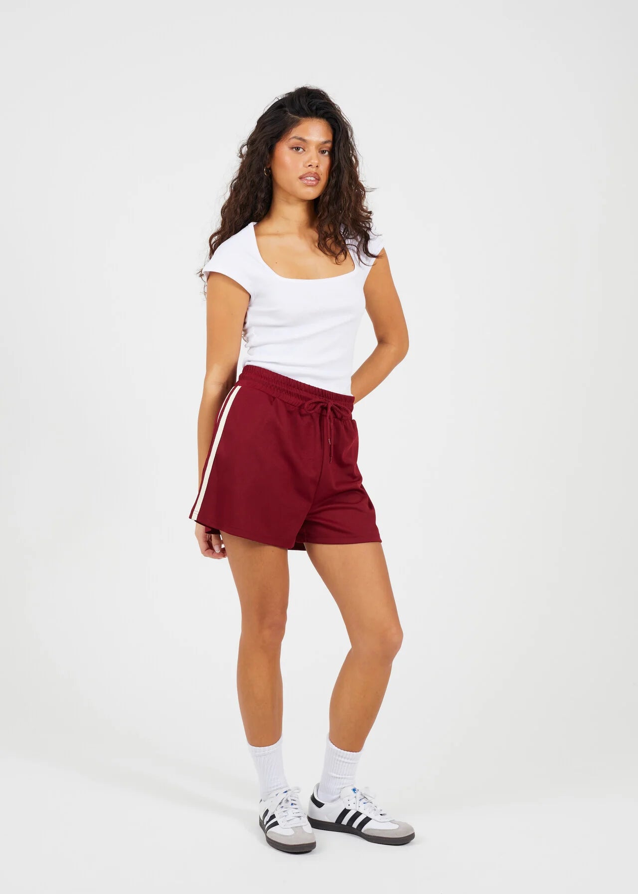 SIDE STRIPE JERSEY SPORTS SHORTS, BURGANDY/CREAM