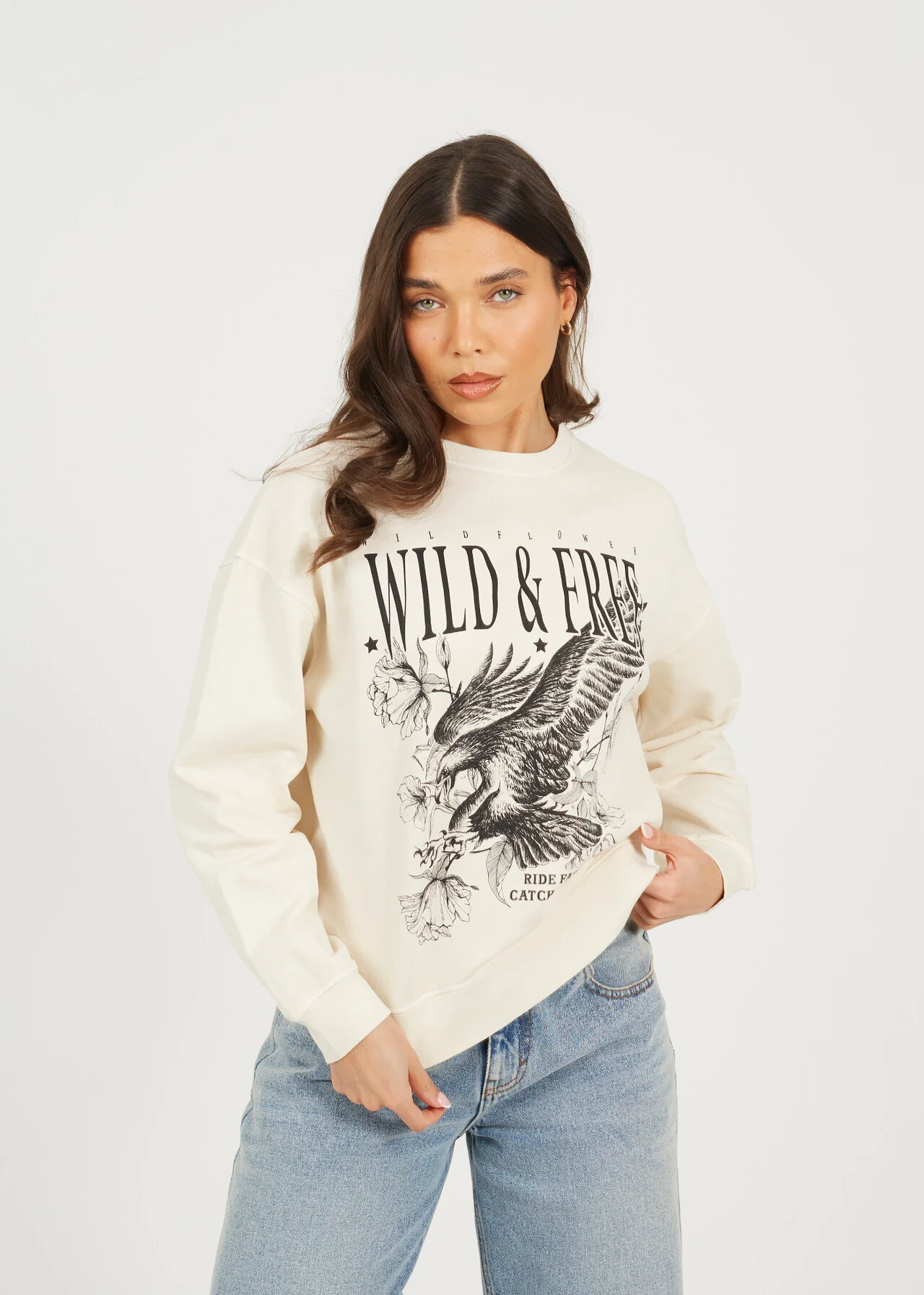 Brave Soul Graphic Print Long Sleeve Sweatshirt – Beige Acid Wash | 100% Cotton