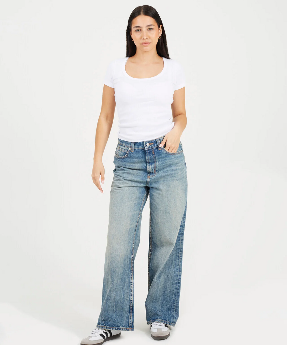 Brave Soul Women’s Scoop Neck Ribbed T-Shirt – White Short Sleeve