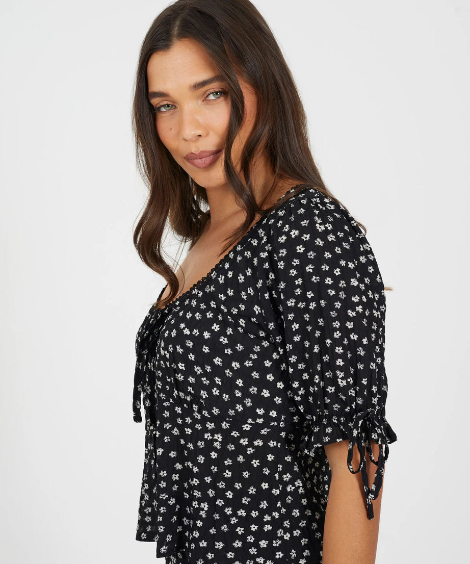 FLORAL TIE DETAIL TOP BLACK