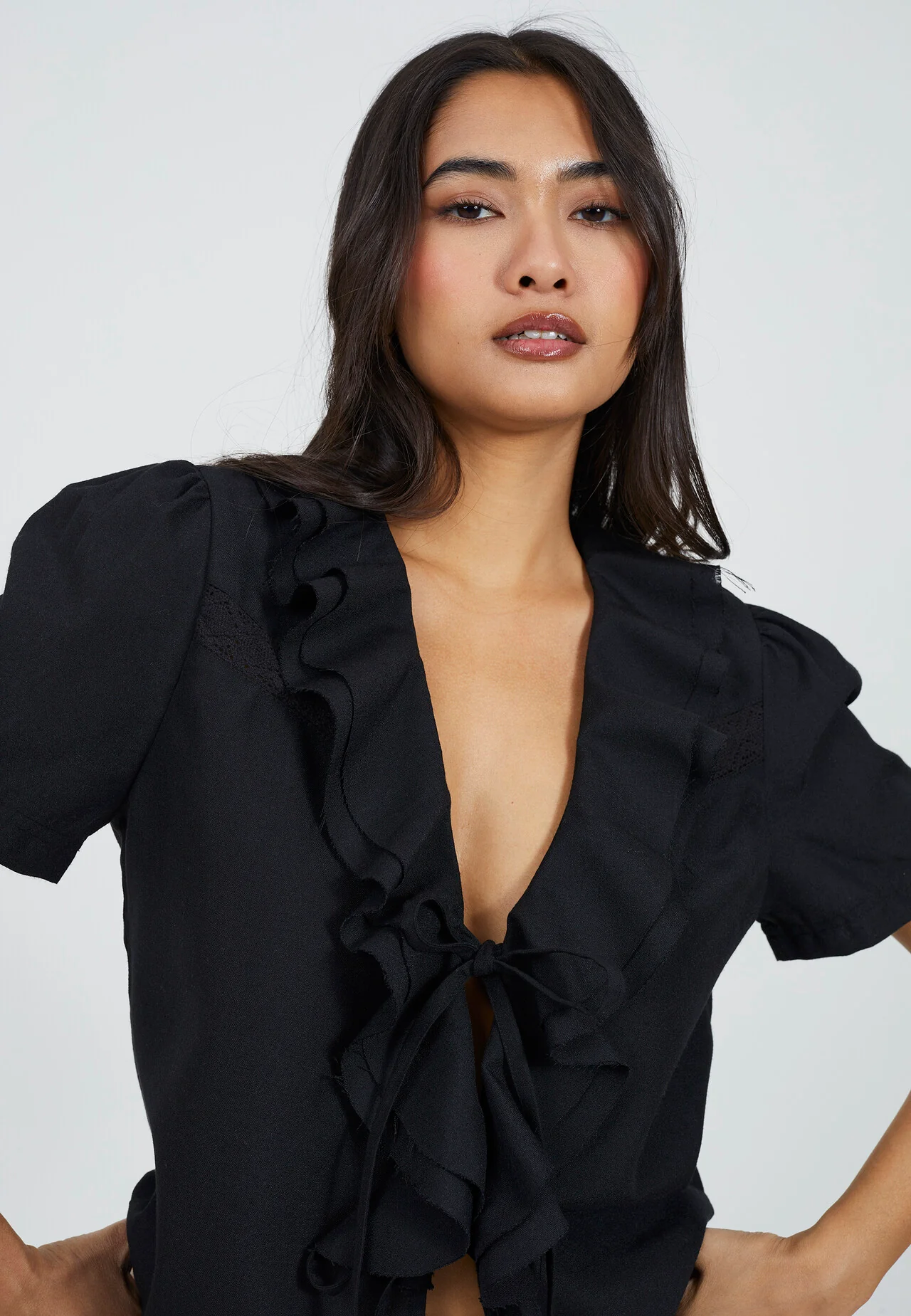 Brave Soul Tie-Front Frill Neck Woven Top – Black Short Sleeve