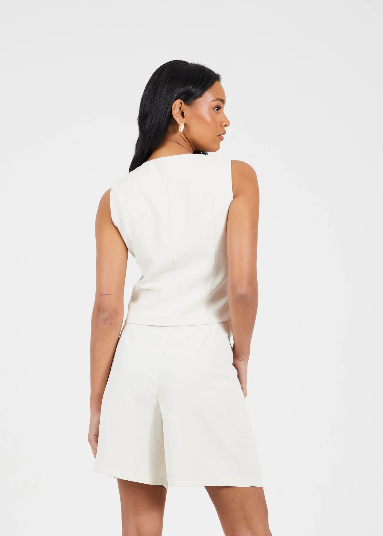 BUTTON DOWN TAILORED WAISTCOAT CREAM