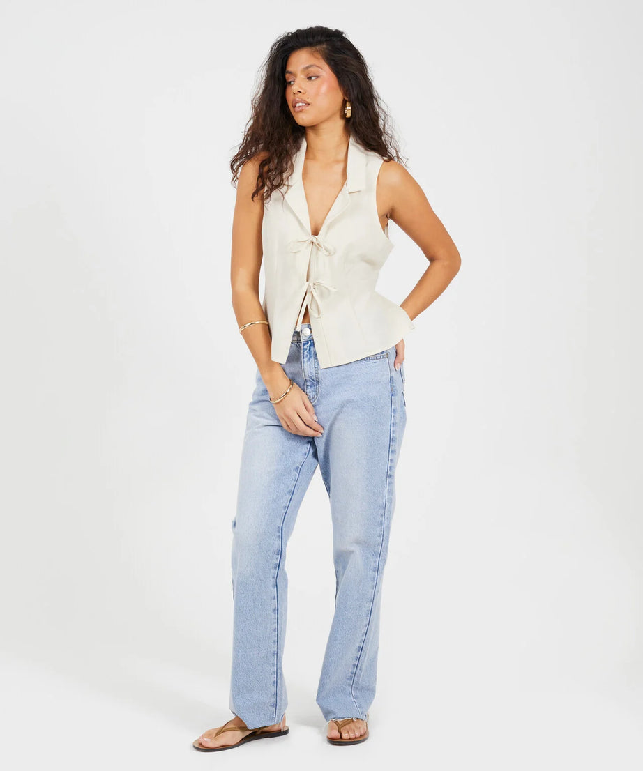 WOVEN COLLARED TIE FRONT VEST, ECRU