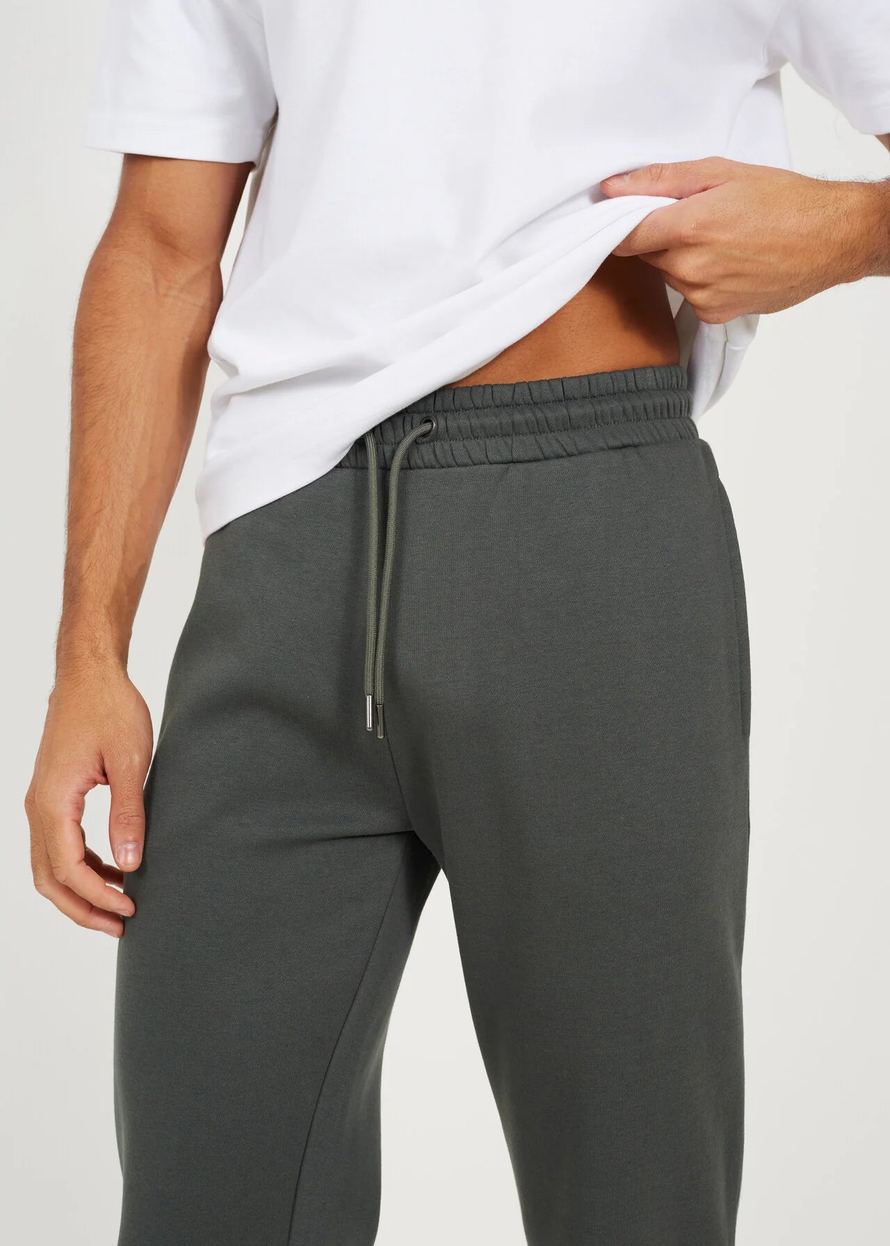 STRAIGHT LEG OPEN CUFF JOGGER, FOREST GREEN