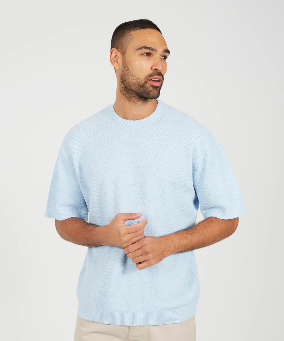 LIGHT BLUE KNITTED CREW NECK TOP