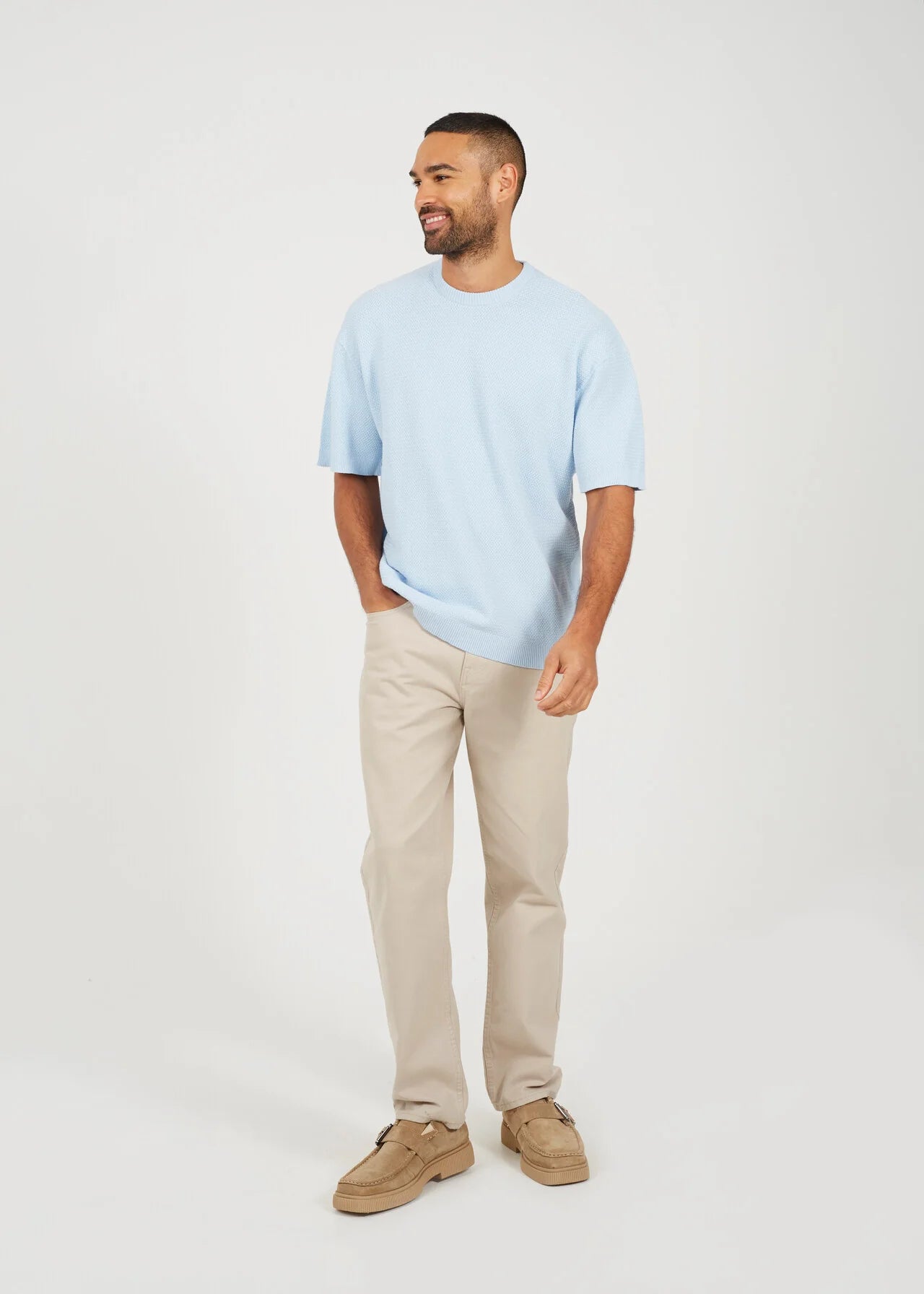 LIGHT BLUE KNITTED CREW NECK TOP