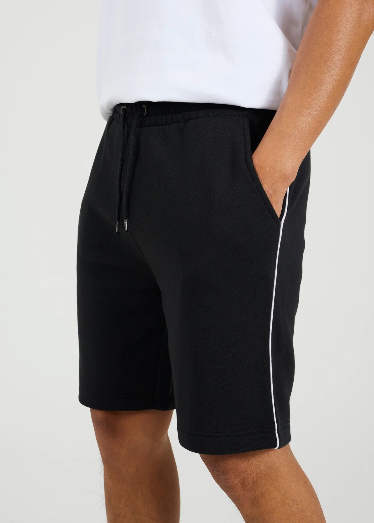 SIDE STRIPE JERSEY SHORTS, JET BLACK