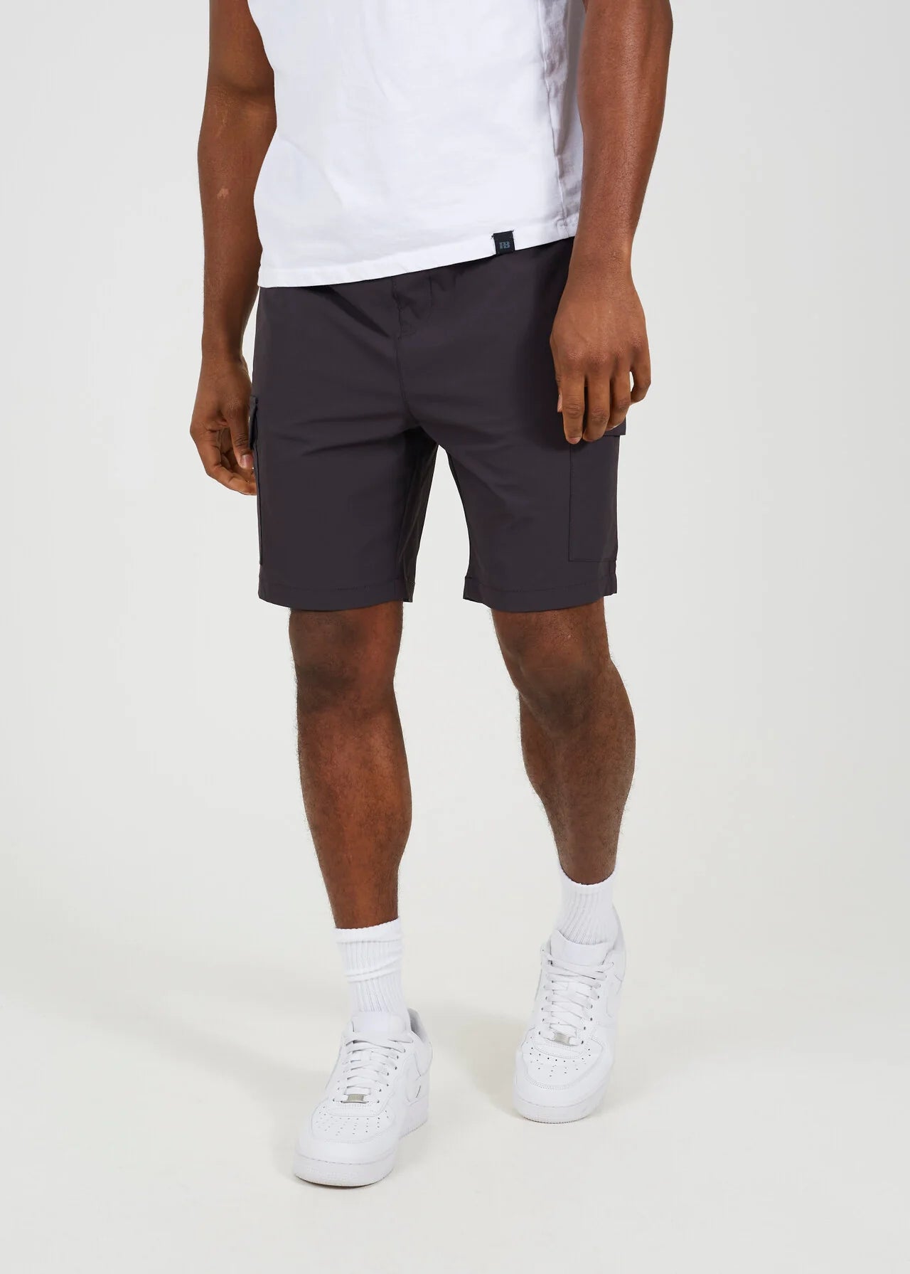 ELASTICATED WAIST CARGO SHORTS