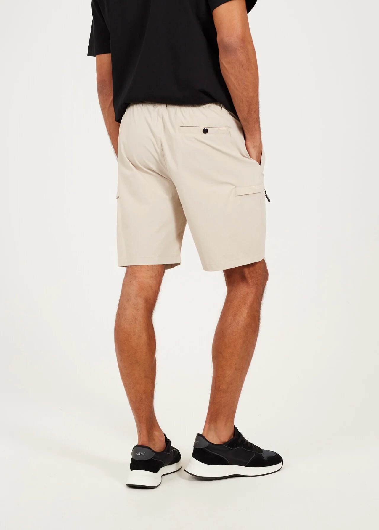 RIPSTOP BELT AND POCKET DETAIL SHORTS