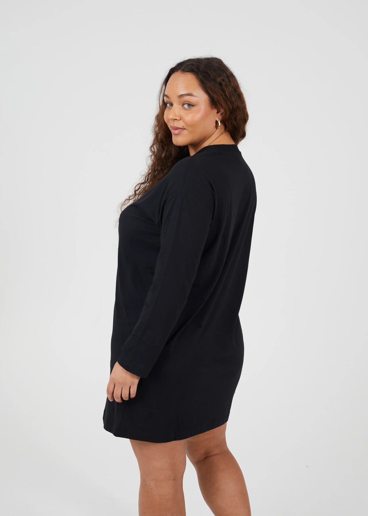 PLUS SIZE LONG SLEEVE JUMPER DRESS