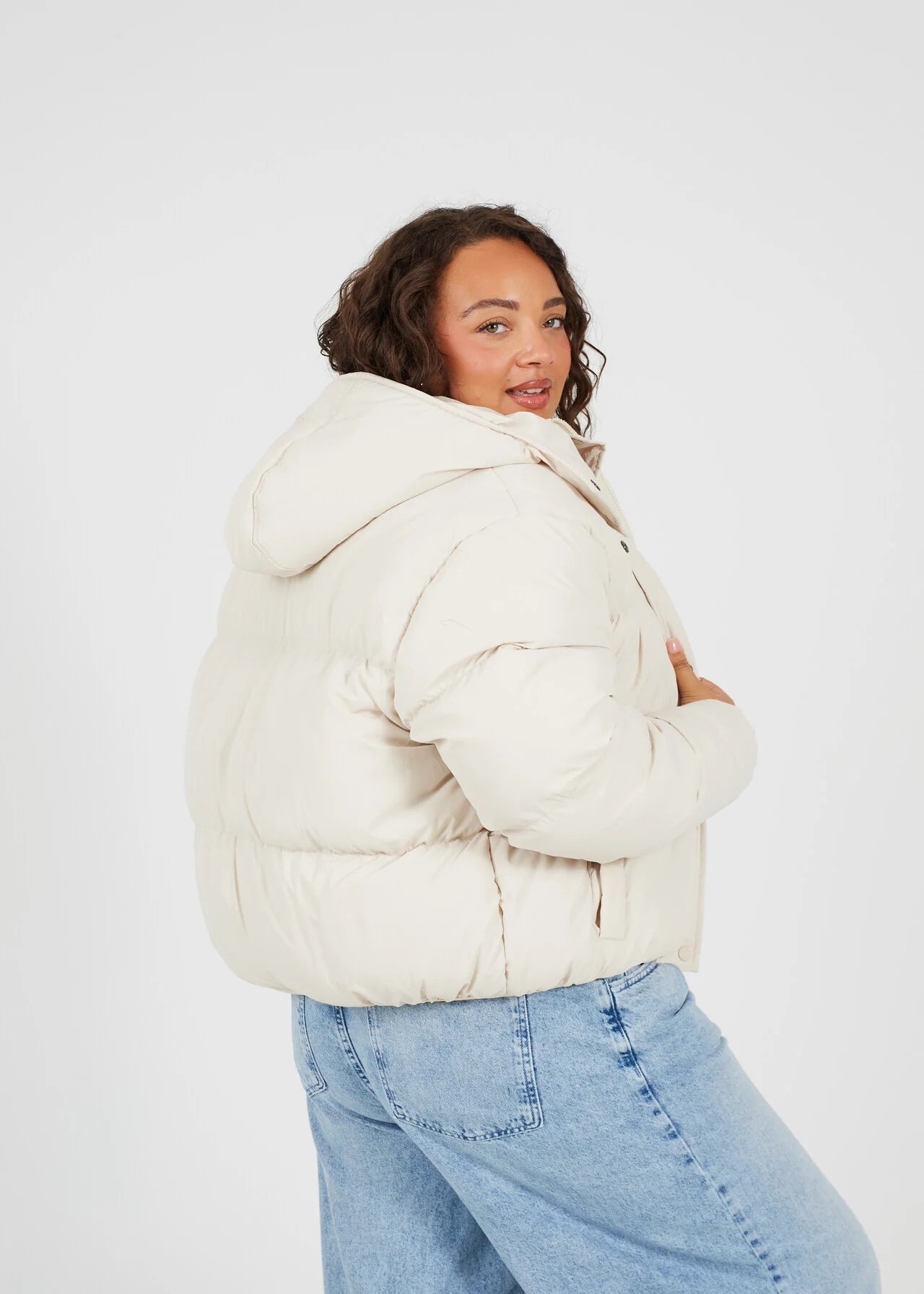 PLUS SIZE CREAM SHORT PADDED PUFFER JACKET