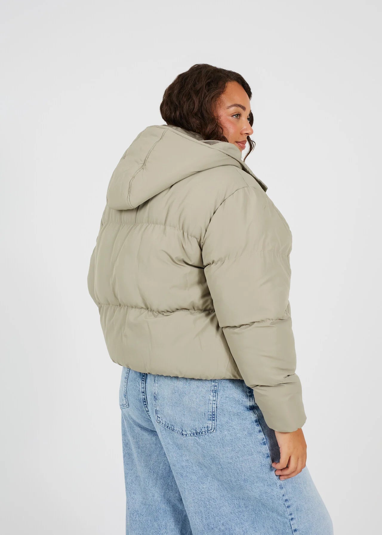 PLUS SIZE SAGE SHORT PADDED PUFFER JACKET