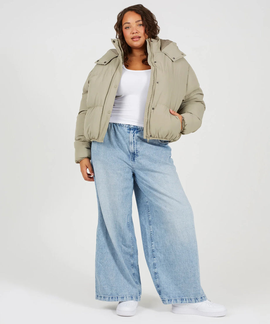 PLUS SIZE SAGE SHORT PADDED PUFFER JACKET