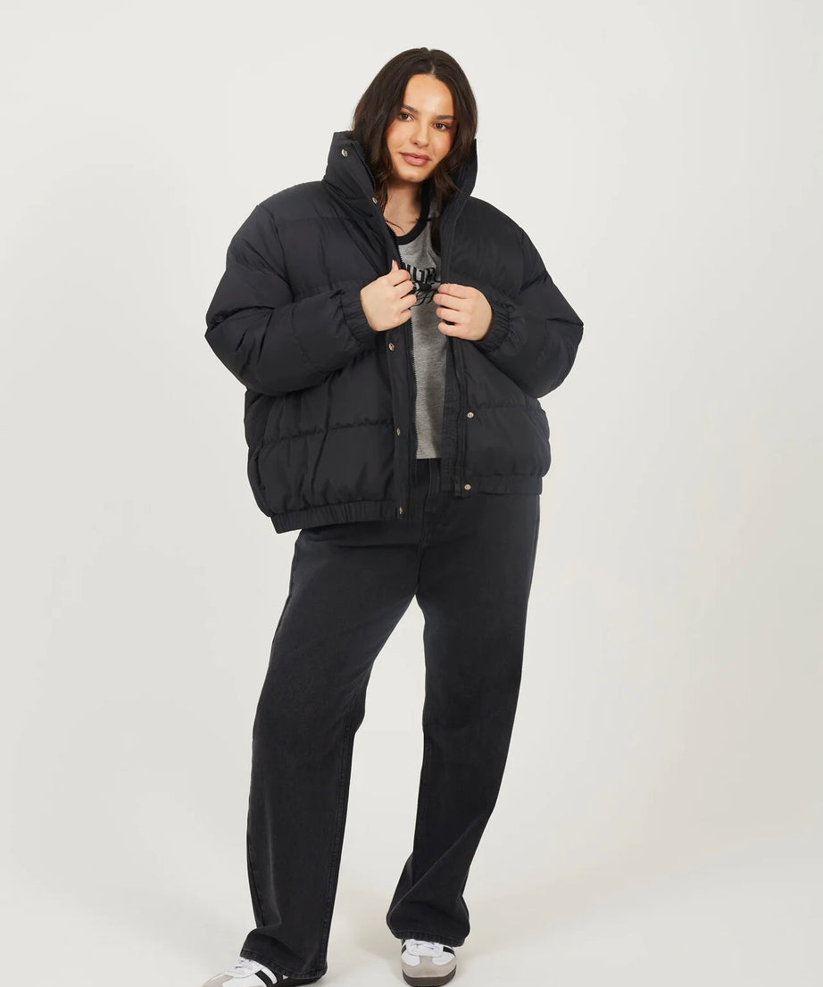 PLUS SIZE BLACK HOODED PUFFER JACKET