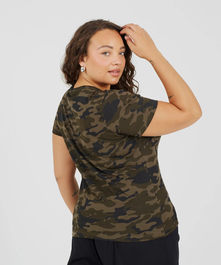 PLUS SIZE CAMOUFLAGE PRINT SHORT SLEEVE T-SHIRT