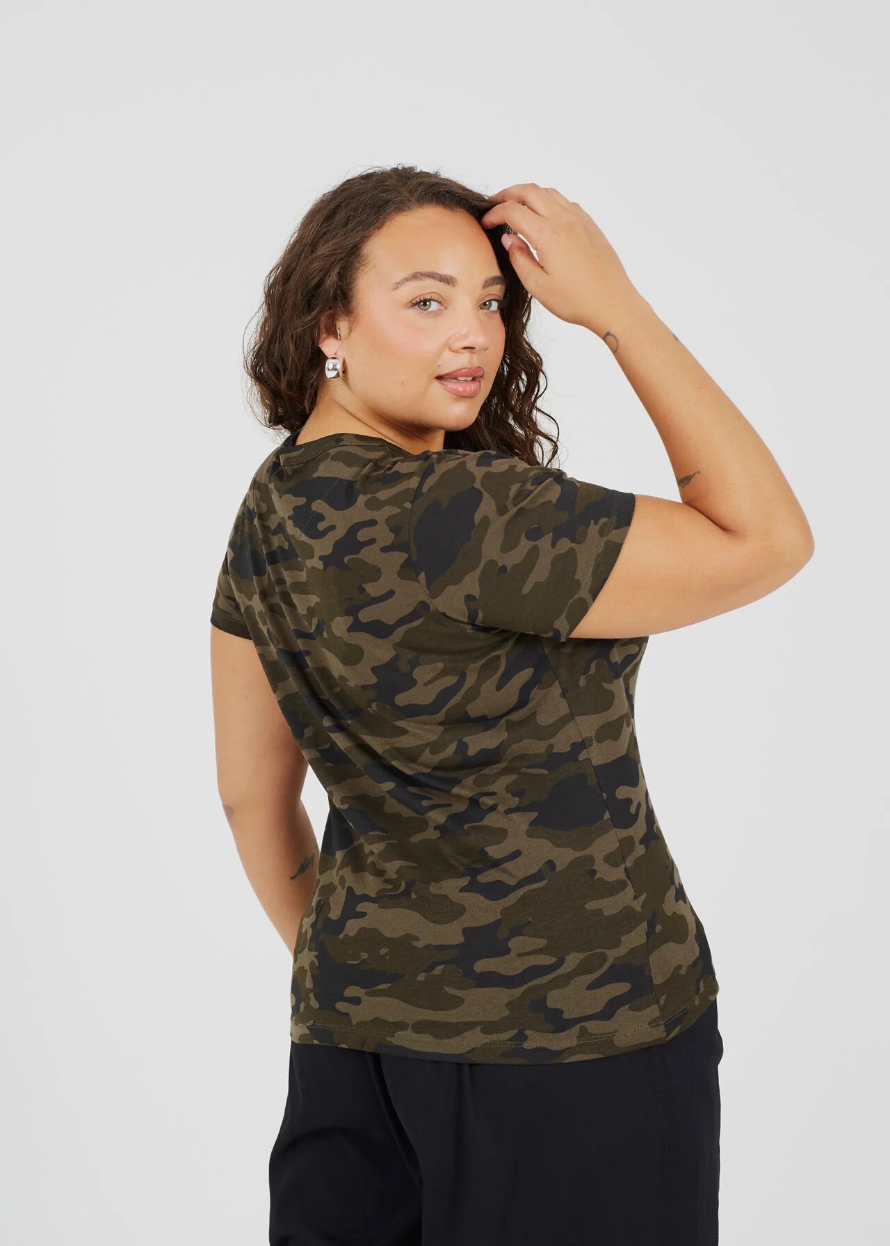 PLUS SIZE CAMOUFLAGE PRINT SHORT SLEEVE T-SHIRT