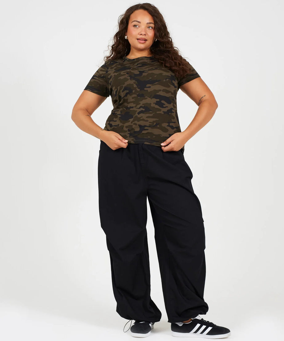 PLUS SIZE CAMOUFLAGE PRINT SHORT SLEEVE T-SHIRT