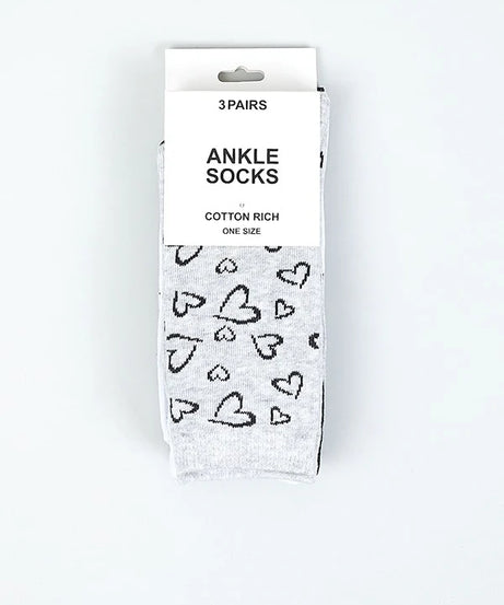 HEART DESIGN THREE PACK ANKLE SOCKS