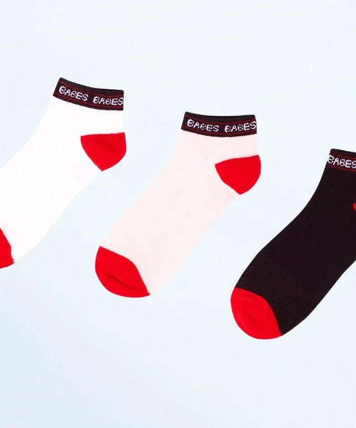 BABES SLOGAN THREE PACK OF TRAINER SOCKS