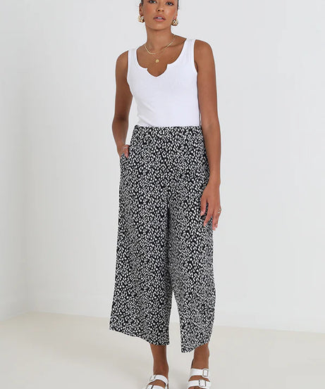 WIDE LEG ANIMAL PRINT HIGH WAISTED TROUSERS
